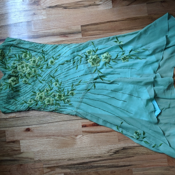 Vintage Dresses & Skirts - Vintage beaded dress Vintage Dresses & Skirts - Vintage beaded dress